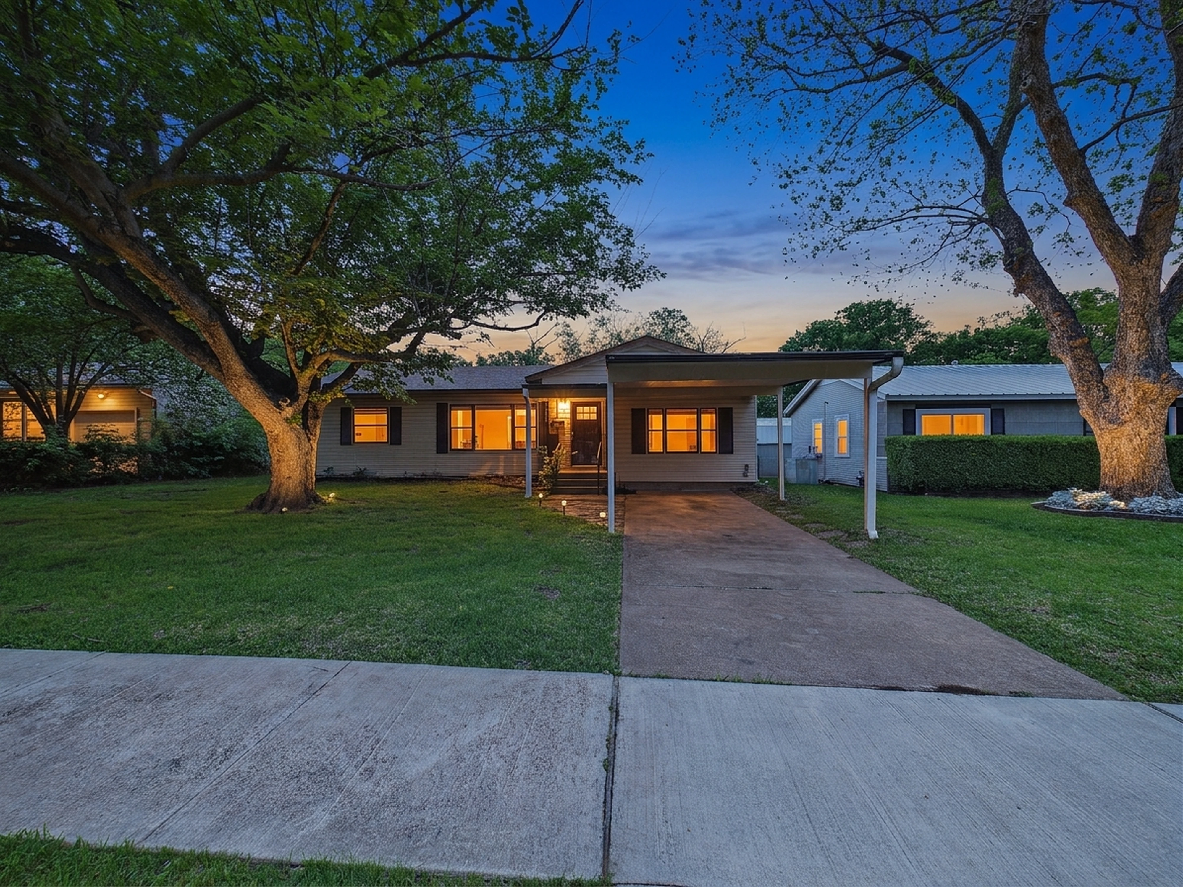 2310 Ridgewood Street, Irving twilight