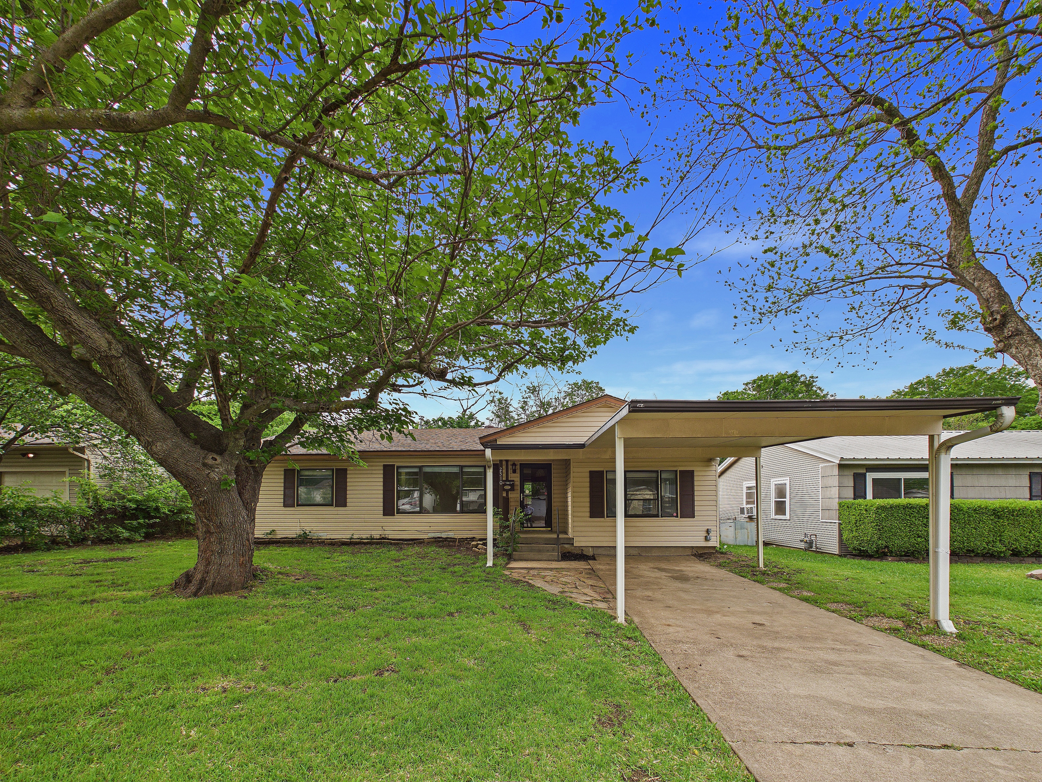 2310 Ridgewood Street, Irving